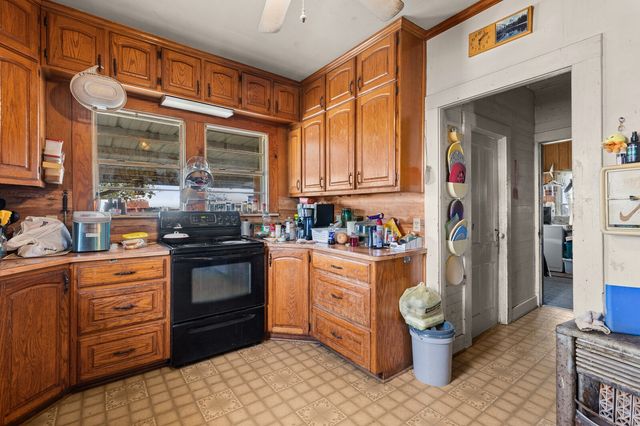 2288 Compton School Road, Crawford, TX 76638