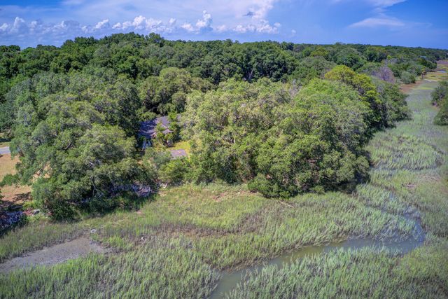 2107 Sol Legare Road, Charleston, SC 29412
