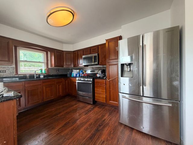 128 N YORK Road, Bensenville, IL 60106