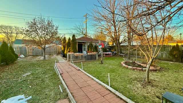 128 N YORK Road, Bensenville, IL 60106