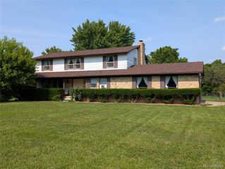 1391 Dye Krest Circle, Flint, MI 48532