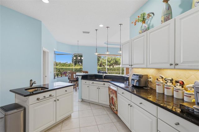 758 PLANTERS MANOR WAY, Bradenton, FL 34212