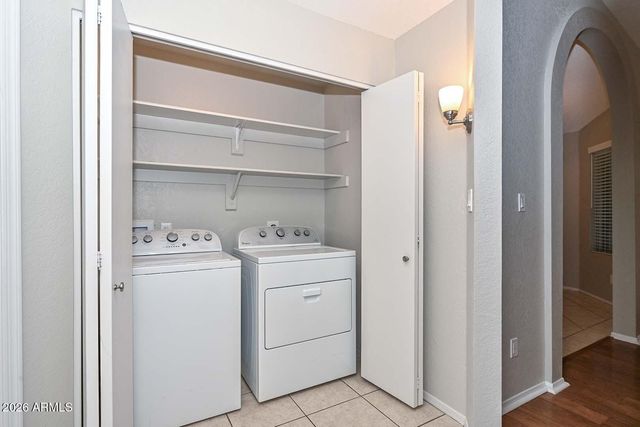 3125 E SIESTA Lane, Phoenix, AZ 85050