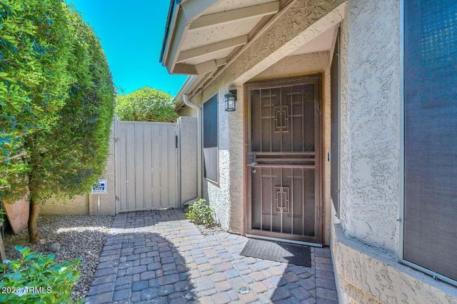 3125 E SIESTA Lane, Phoenix, AZ 85050