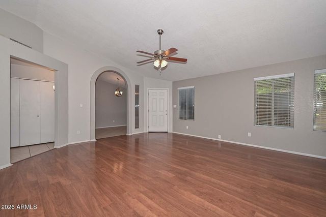 3125 E SIESTA Lane, Phoenix, AZ 85050