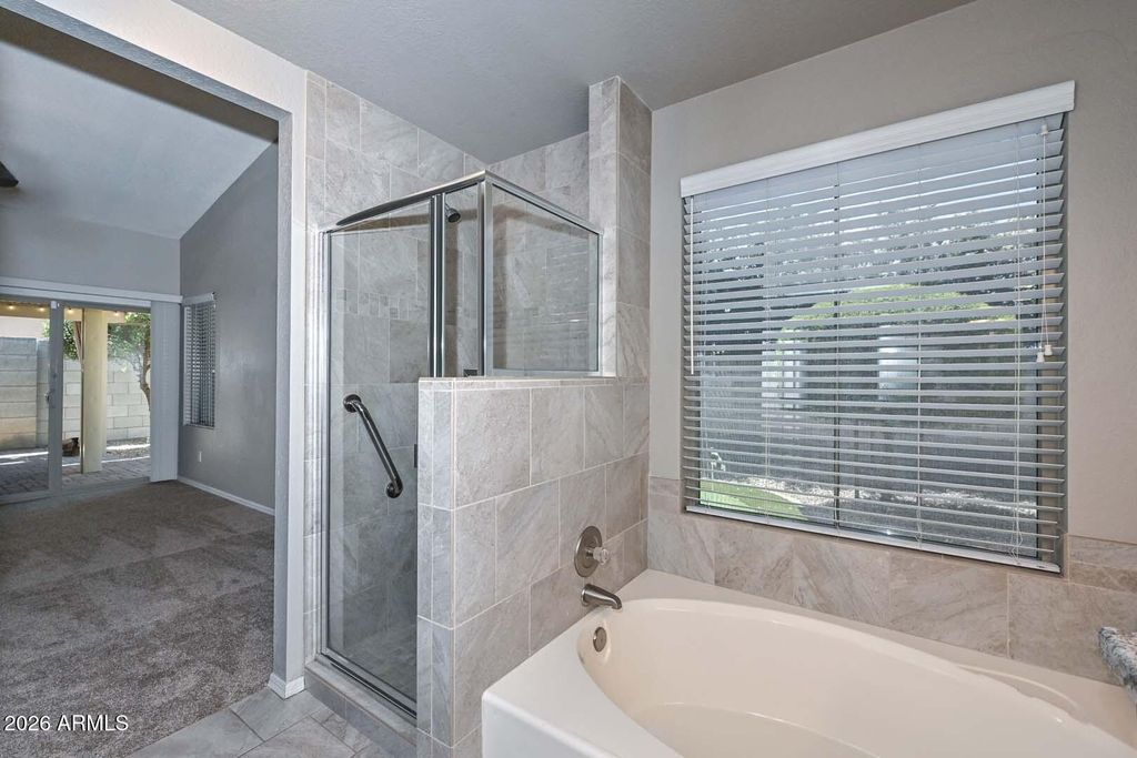 Image 25 of property listing at 3125 E SIESTA Lane, Phoenix, AZ 85050