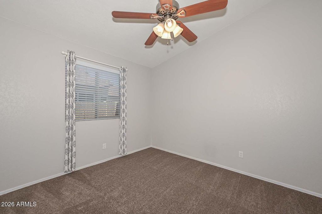 Image 31 of property listing at 3125 E SIESTA Lane, Phoenix, AZ 85050