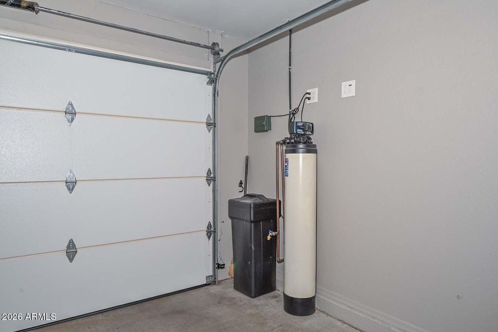 Image 34 of property listing at 3125 E SIESTA Lane, Phoenix, AZ 85050