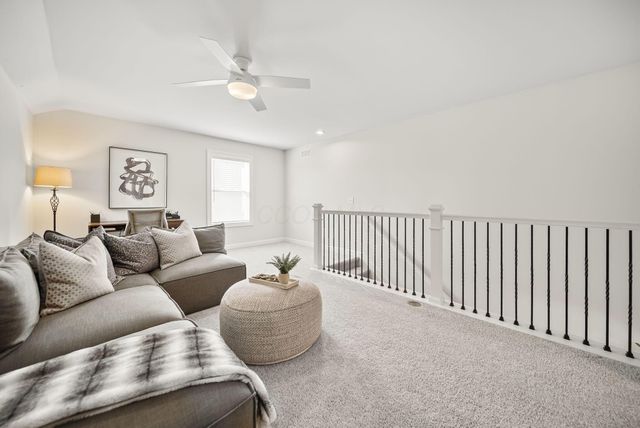 7652 Gateway Boulevard, Powell, OH 43065