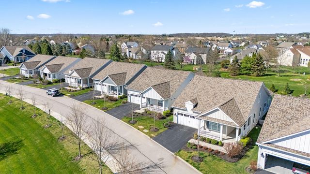 7652 Gateway Boulevard, Powell, OH 43065