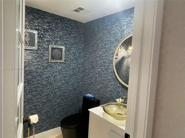 3101 S Ocean Dr 1707, Hollywood, FL 33019