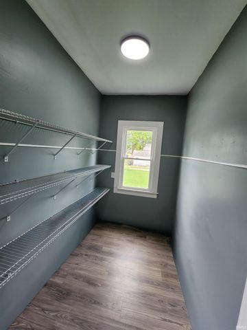 1550 S Morton Avenue, Evansville, IN 47713