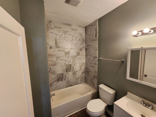 1550 S Morton Avenue, Evansville, IN 47713