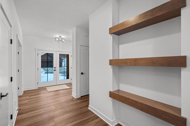 1870 Hadley Hills Drive NE, Rochester, MN 55906