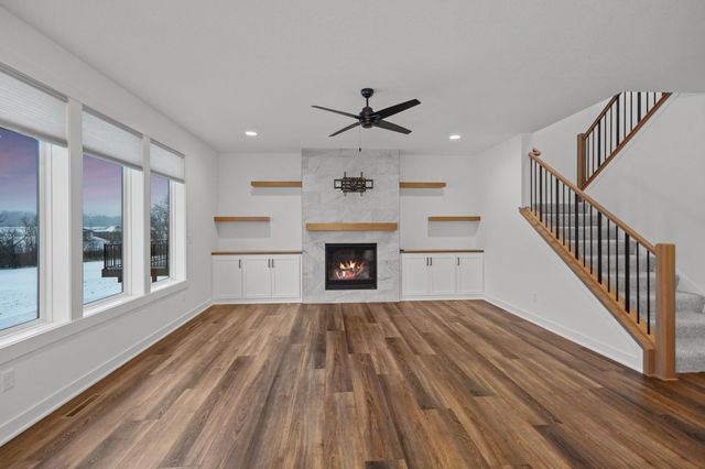 1870 Hadley Hills Drive NE, Rochester, MN 55906