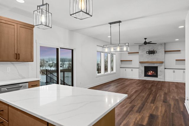 1870 Hadley Hills Drive NE, Rochester, MN 55906