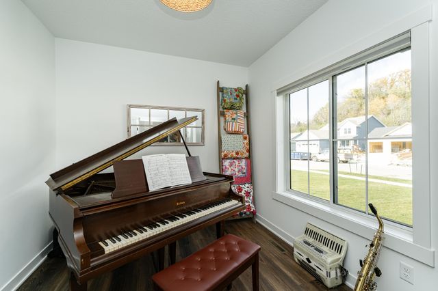 1870 Hadley Hills Drive NE, Rochester, MN 55906