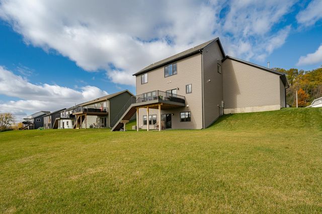 1870 Hadley Hills Drive NE, Rochester, MN 55906