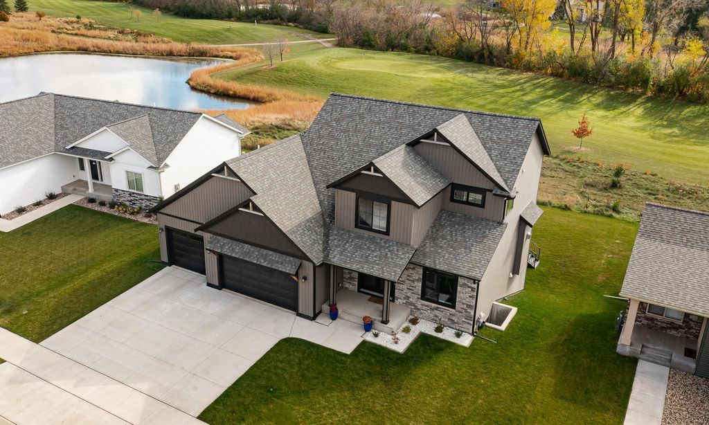 1870 Hadley Hills Drive NE, Rochester, MN 55906