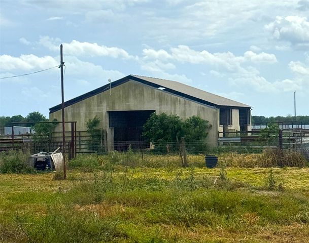 4501 Baker Road, Needville, TX 77461