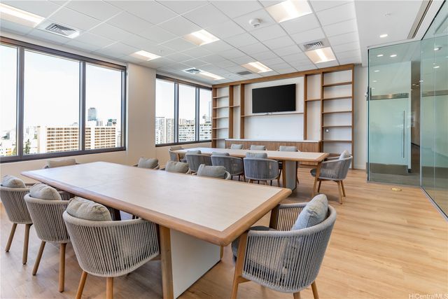 1515 Liona Street 708, Honolulu, HI 96814