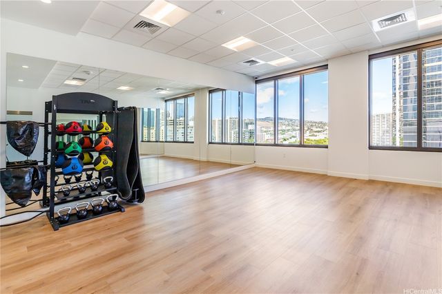 1515 Liona Street 708, Honolulu, HI 96814