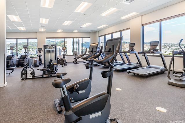 1515 Liona Street 708, Honolulu, HI 96814