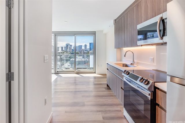 1515 Liona Street 708, Honolulu, HI 96814