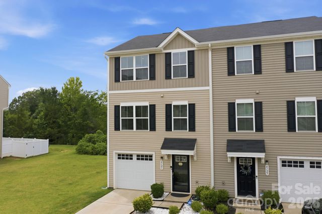 6121 Cutwater Circle, Charlotte, NC 28269