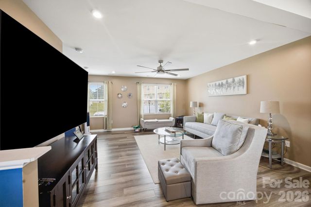 6121 Cutwater Circle, Charlotte, NC 28269