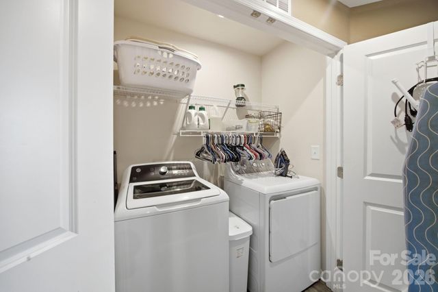6121 Cutwater Circle, Charlotte, NC 28269