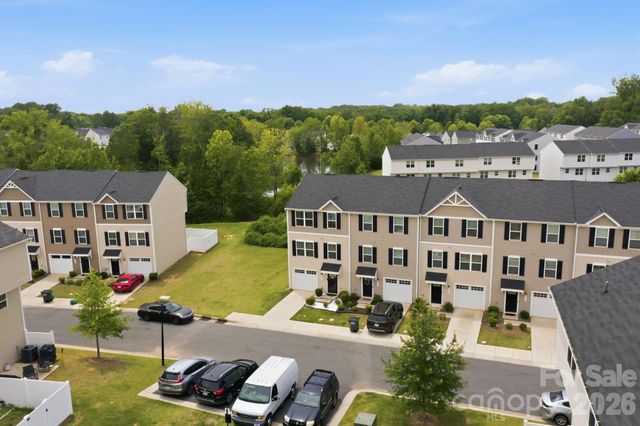 6121 Cutwater Circle, Charlotte, NC 28269