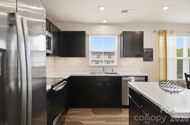 6121 Cutwater Circle, Charlotte, NC 28269