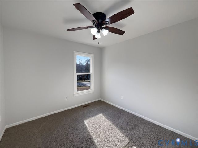 2924 Sand Hills Dr, Chester, VA 23831