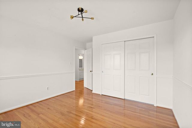 1454 PARKVALE CT, Herndon, VA 20170