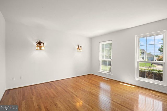 1454 PARKVALE CT, Herndon, VA 20170