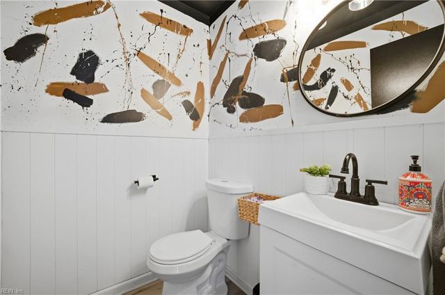 5444 Chatham Lake DR, Virginia Beach, VA 23464