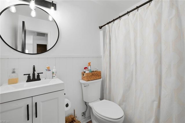 5444 Chatham Lake DR, Virginia Beach, VA 23464