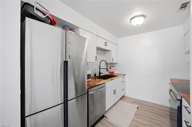 5444 Chatham Lake DR, Virginia Beach, VA 23464