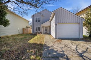 5444 Chatham Lake DR, Virginia Beach, VA 23464