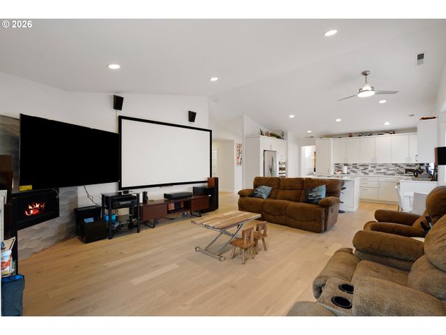 3705 Se 184TH Ct, Vancouver, WA 98683