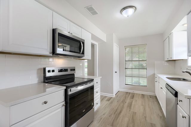 1720 Hearthstone Drive, Plano, TX 75023