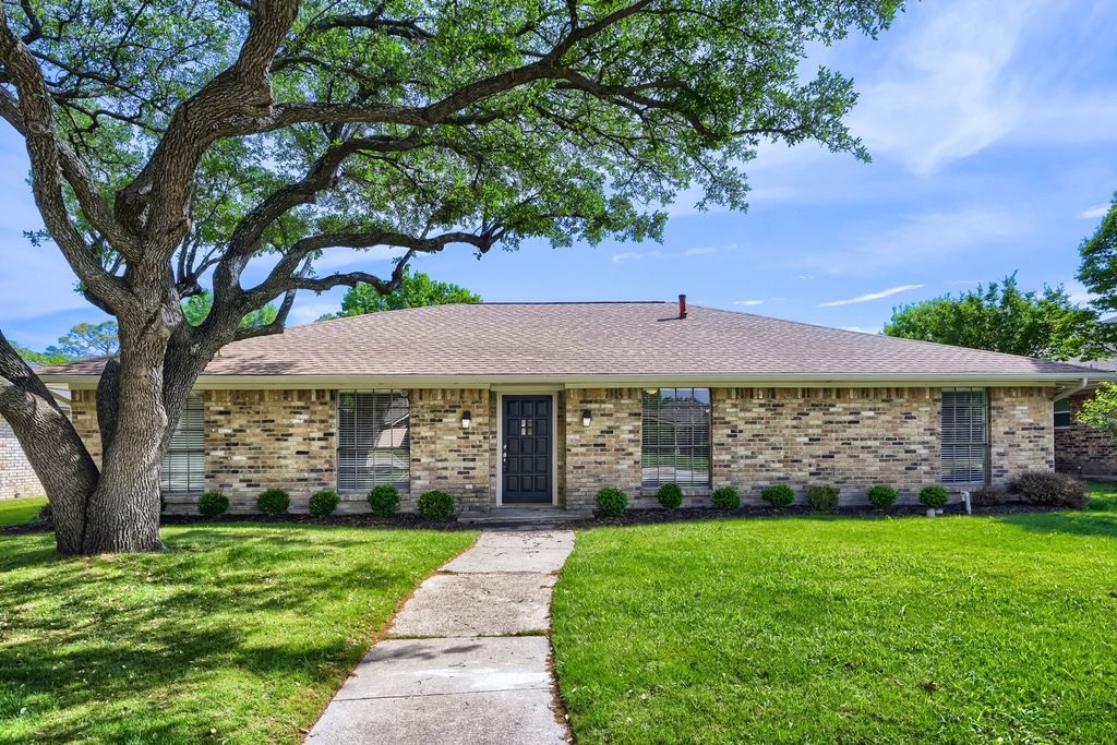 1720 Hearthstone Drive, Plano, TX 75023