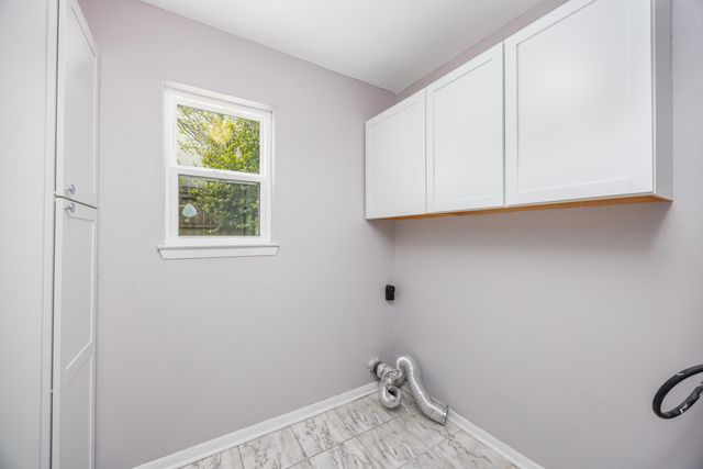 439 Waterway Lane, Fort Walton Beach, FL 32547