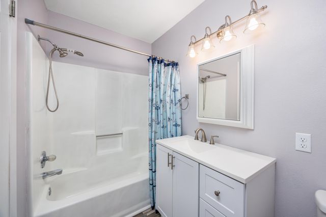 439 Waterway Lane, Fort Walton Beach, FL 32547