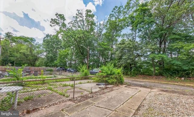 2864 CUSHING RD, Camden, NJ 08104