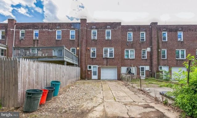 2864 CUSHING RD, Camden, NJ 08104