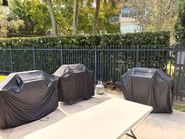 5103 NW 35th Street 401, Lauderdale Lakes, FL 33319
