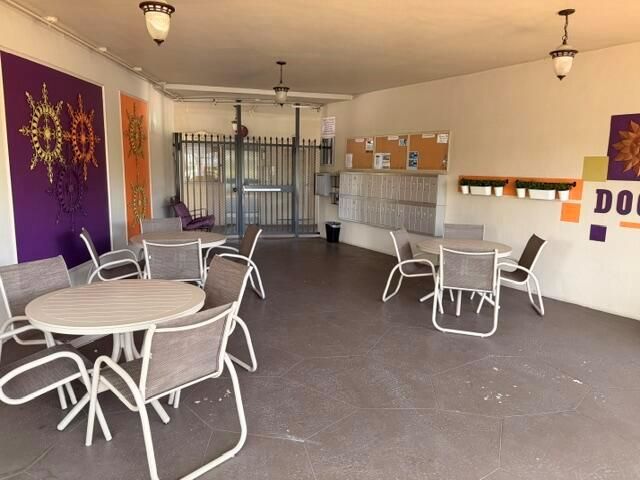 5103 NW 35th Street 401, Lauderdale Lakes, FL 33319