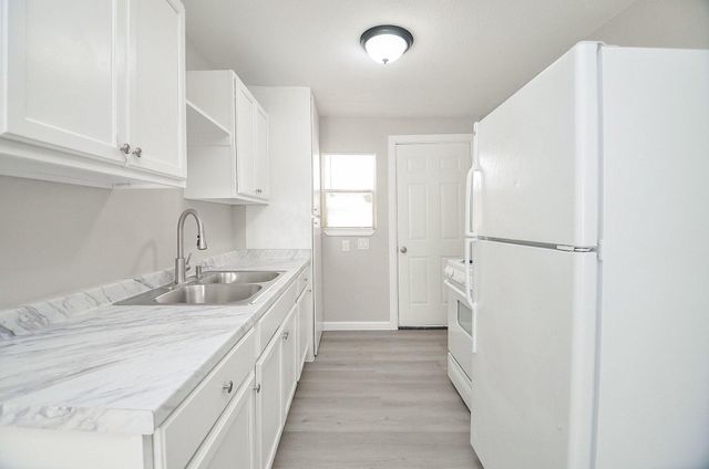 6010 Collingsworth 2, Houston, TX 77026